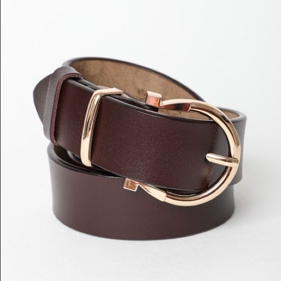 The House Of Gentry Accessories - Brown Leather Belt with Horseshoe Buckle